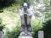 孔子銅像